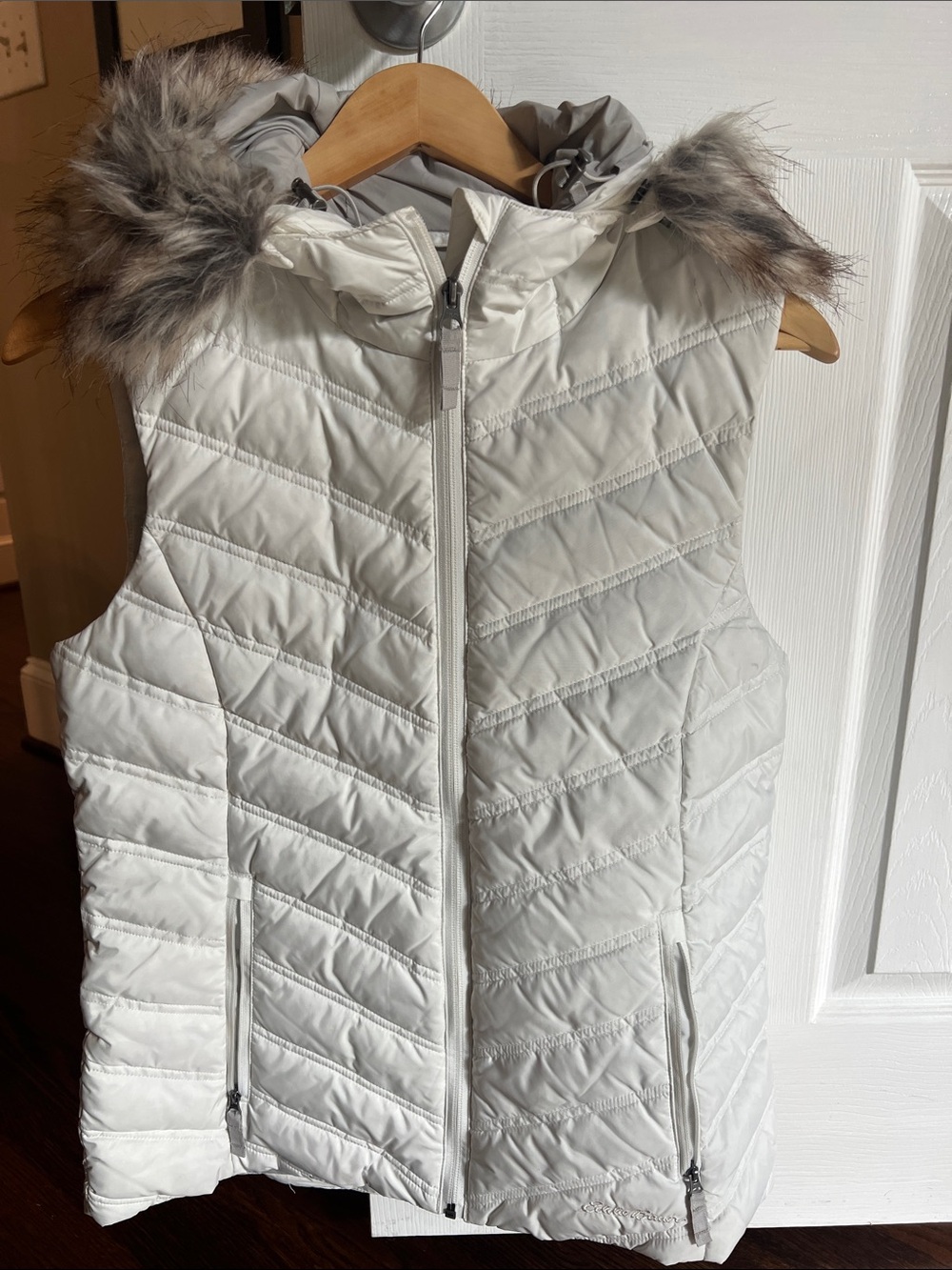 Eddie Bauer White Quilted Hooded Puffer Vest with Faux Fur Trim